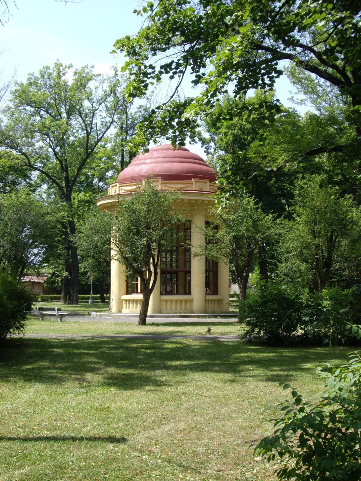泰雷津公园酒店 Terezín 外观 照片